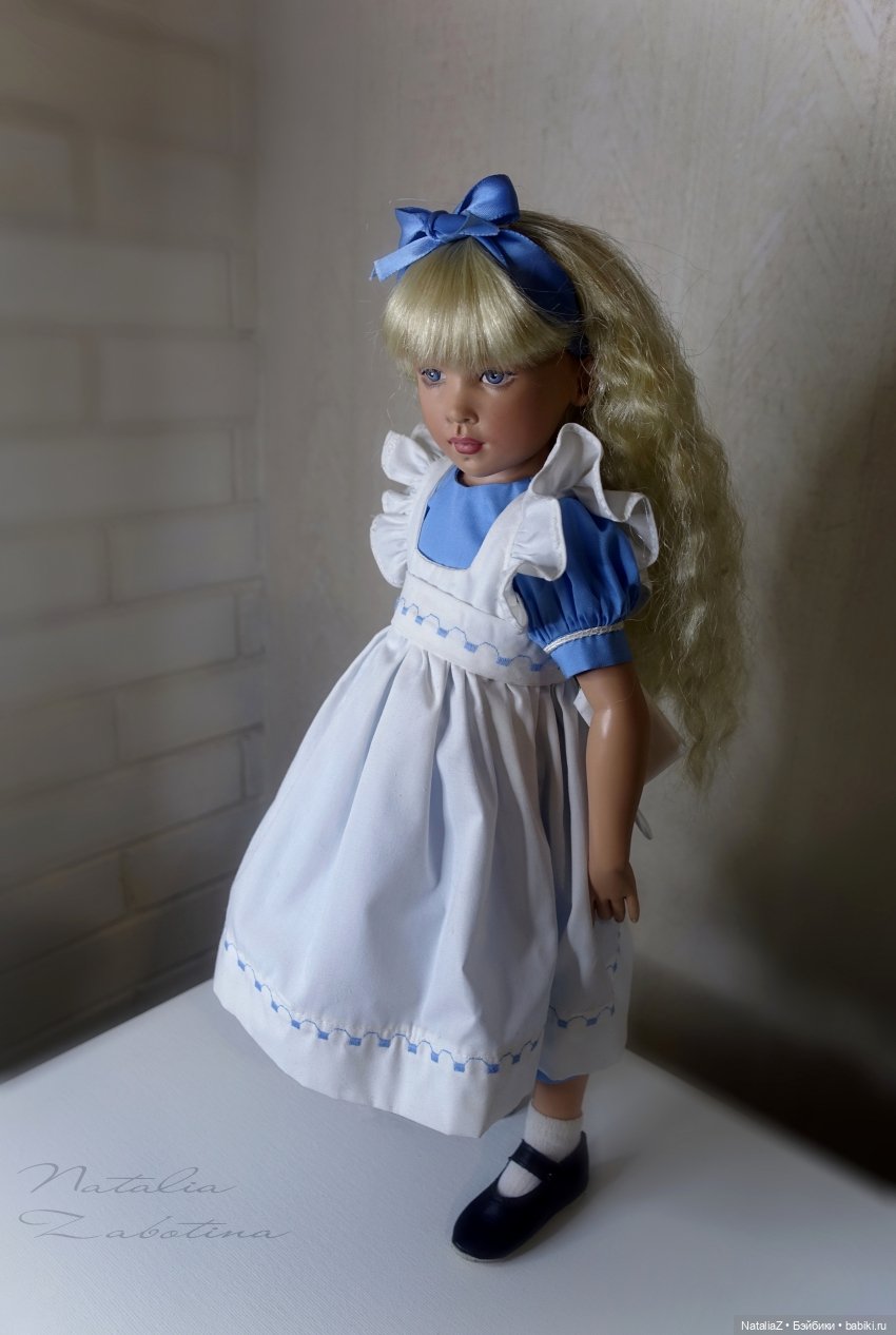 Загадочная Алиса из Страны Чудес Хелен Киш — почему другая (фото 3)