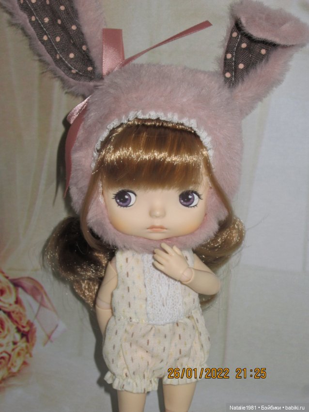 Аутфит Зайки у другой хозяйки. Xiaomi Monst doll