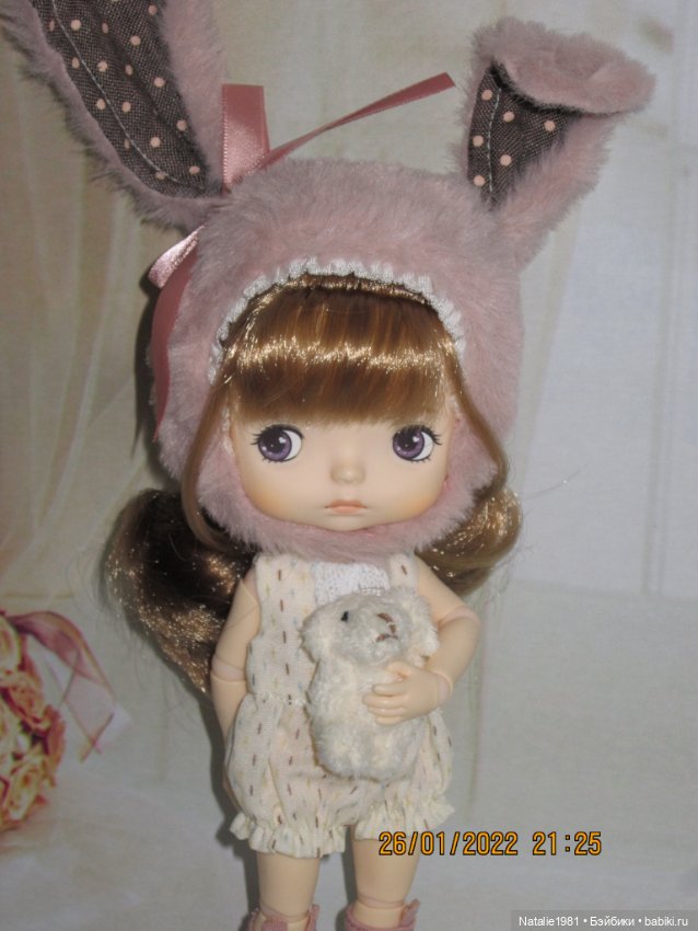 Аутфит Зайки у другой хозяйки. Xiaomi Monst doll