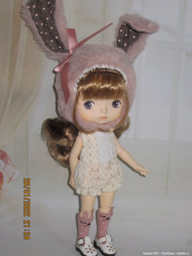 Аутфит Зайки у другой хозяйки. Xiaomi Monst doll