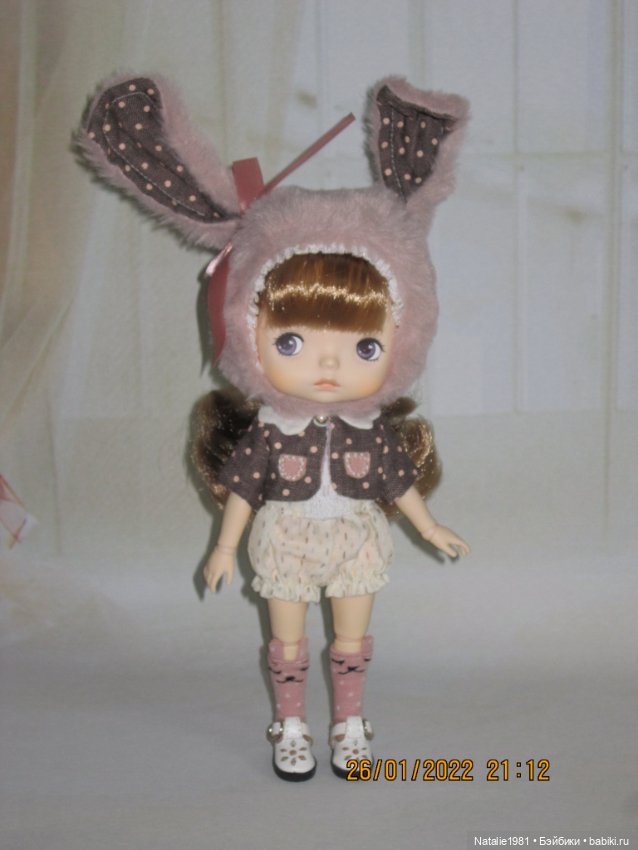 Аутфит Зайки у другой хозяйки. Xiaomi Monst doll