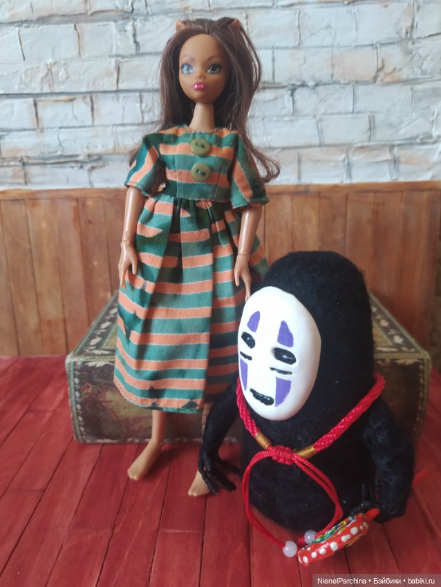 Забавный гибридик крошечной монстряшки