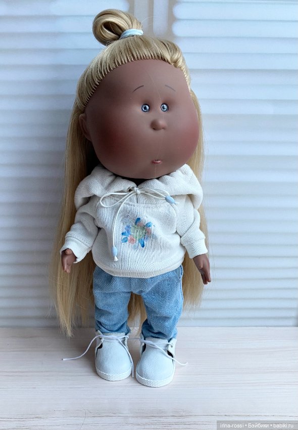 Мия от Nines D’Onil — Куклы Nines d'Onil (Нинес): Миа (Mia)