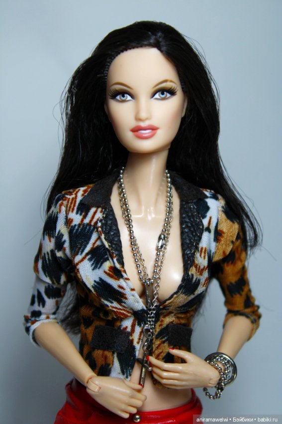 Выход хищников — Куклы Barbie (Барби): Looks