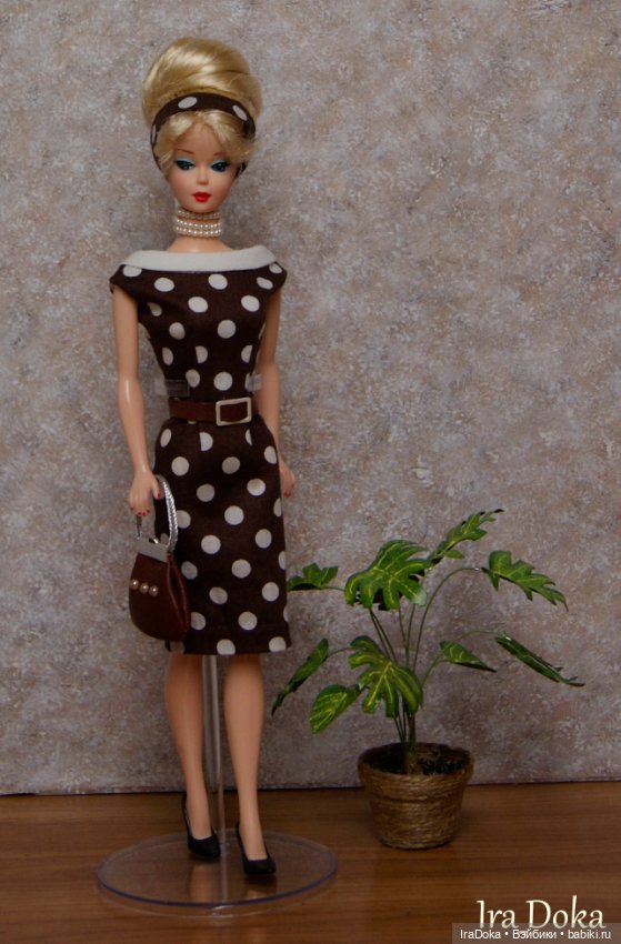 Платье для Барби в стиле 60 годов