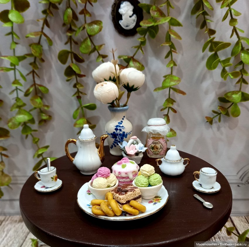 Венский гарнитур — Мебель для кукол и домиков: фото