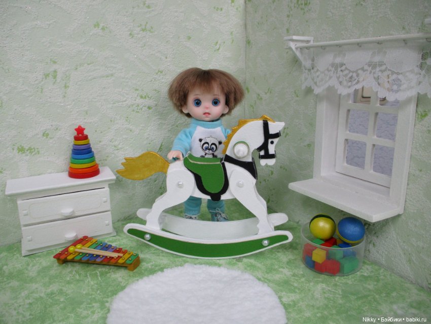 Лошадка-качалка для кукол формата 1/8 (фото 9)