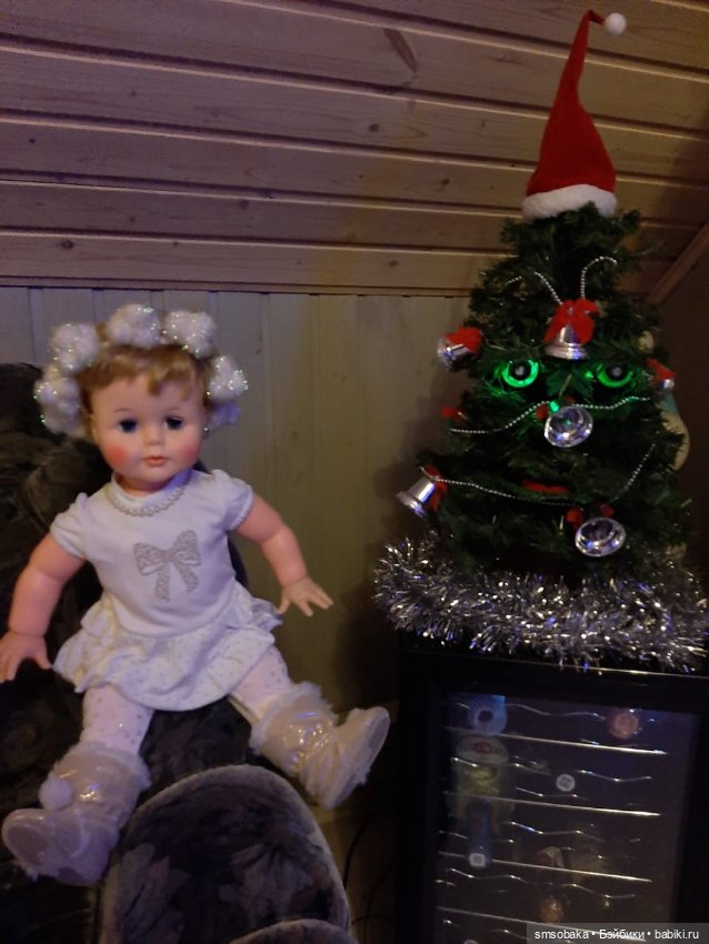 Киси была Снегурочкой в Новый 2022 Год