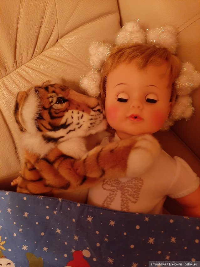 Киси была Снегурочкой в Новый 2022 Год