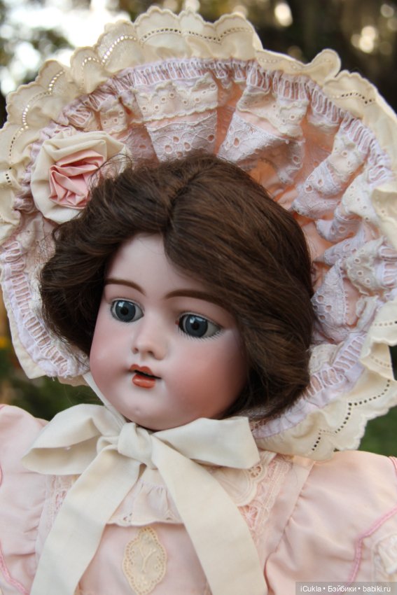 Антикварная кукла Simon & Halbig 1079 61cм получила тот самый наряд (фото 7)