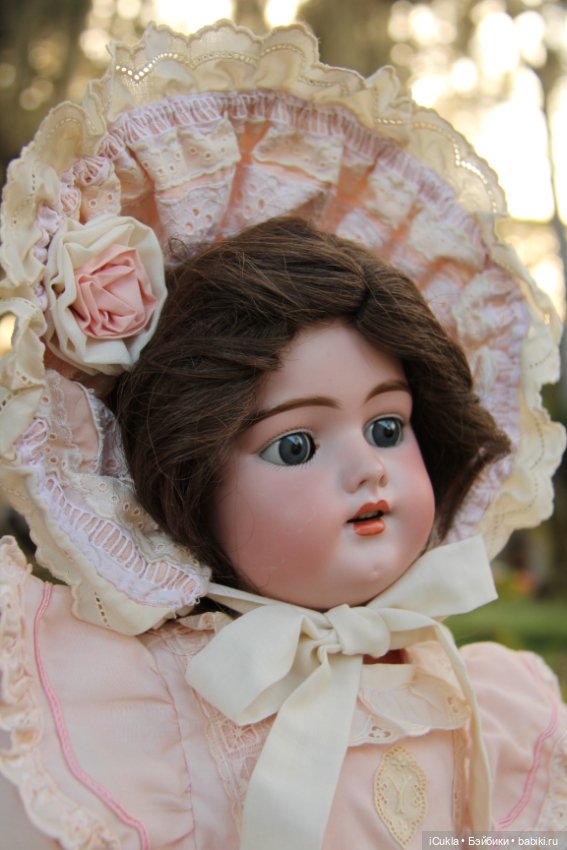 Антикварная кукла Simon & Halbig 1079 61cм получила тот самый наряд (фото 3)