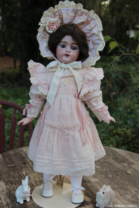 Антикварная кукла Simon & Halbig 1079 61cм получила тот самый наряд (фото 6)