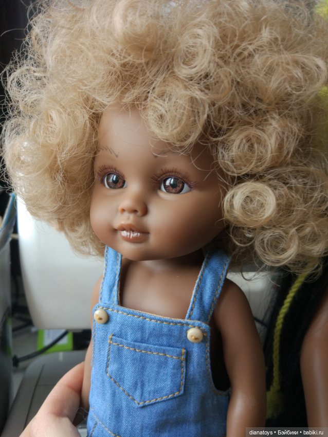 Небольшой обзор куклы Manolo dolls Sofia. Сравнение с Мэйли Паола Рейна