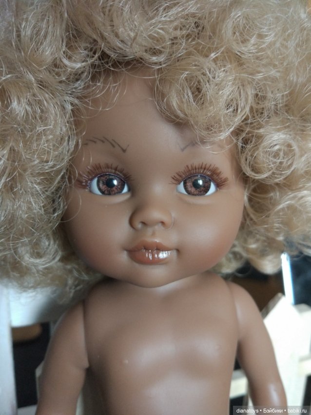 Небольшой обзор куклы Manolo dolls Sofia. Сравнение с Мэйли Паола Рейна