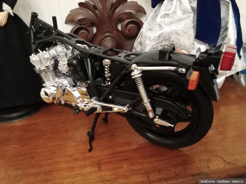 Байк в формате 1/6 — Интересное и необычное: фотоподборки (фото 2)