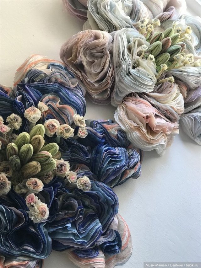 Невероятные бумажные цветы датской художницы (фото 8)