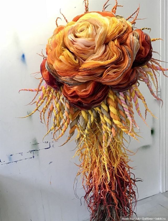 Невероятные бумажные цветы датской художницы