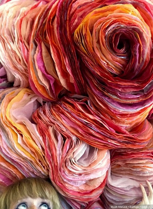 Невероятные бумажные цветы датской художницы (фото 4)