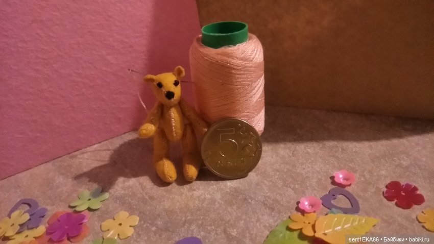 Мини мини мишутка — Авторские игрушки из разных материалов: синельная проволока