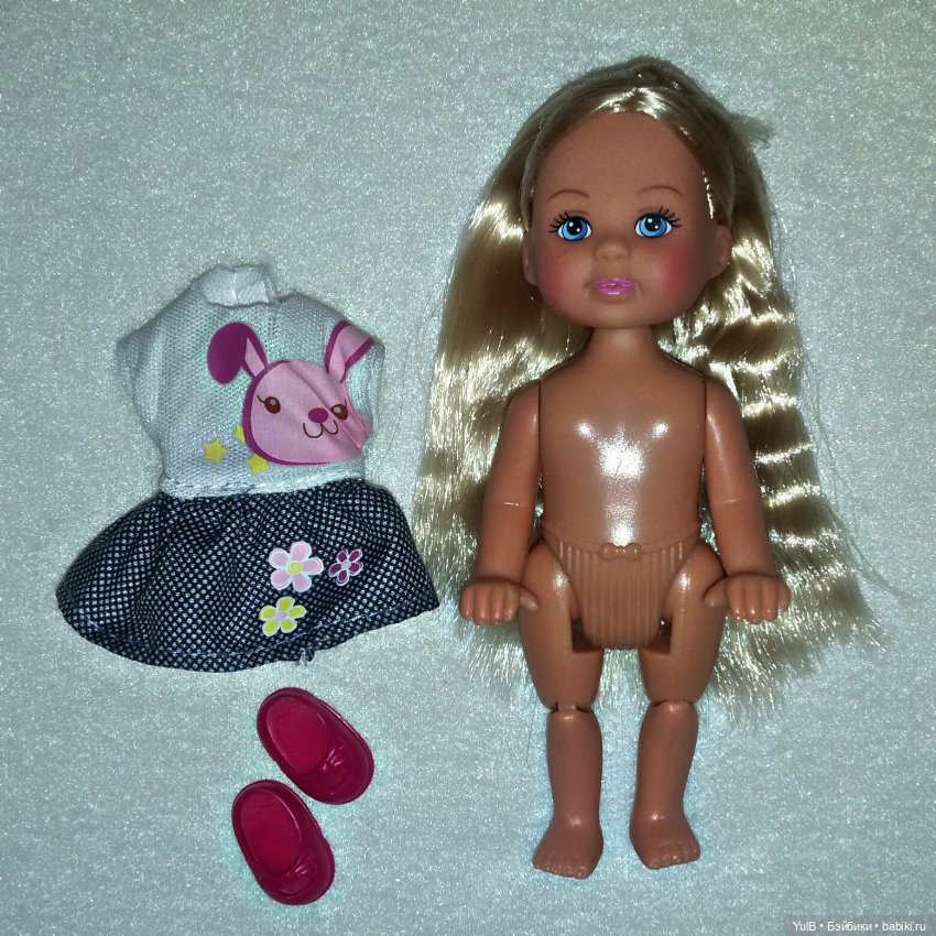 ...Еви и трёхколёсный велосипед