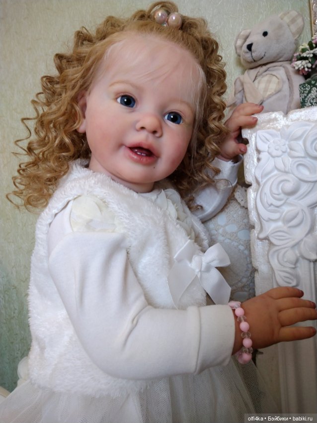 Нежная девочка по имени Илана