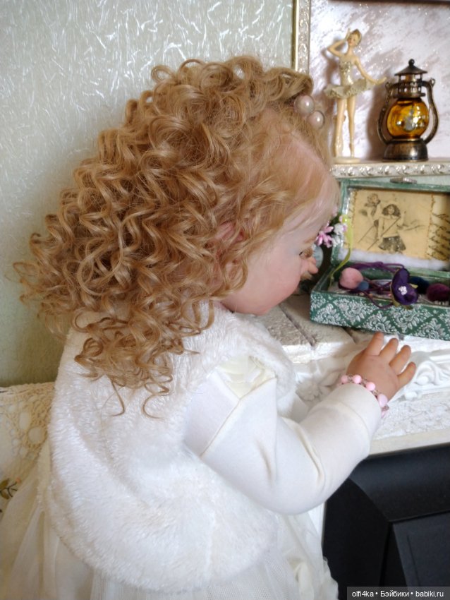 Нежная девочка по имени Илана