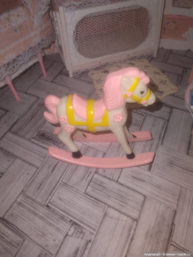 Нежнее нежного, мебель для девочки (фото 5)