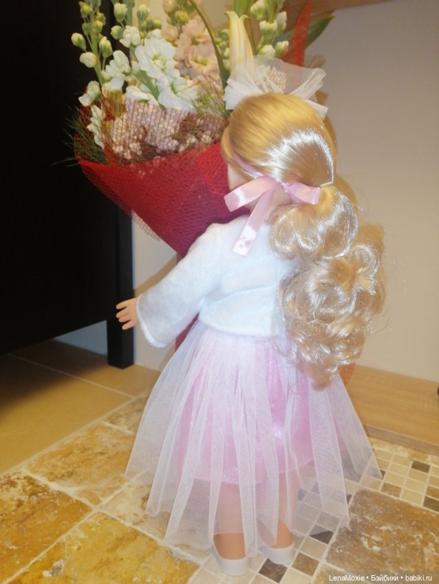 Эсна девочка - Весна VS Свеня Gotz