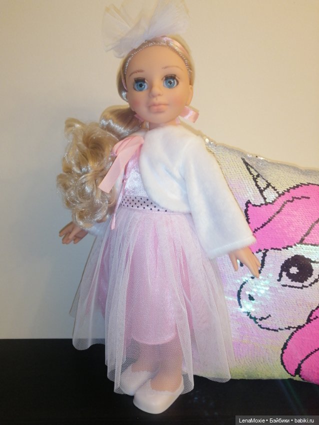 Эсна девочка - Весна VS Свеня Gotz