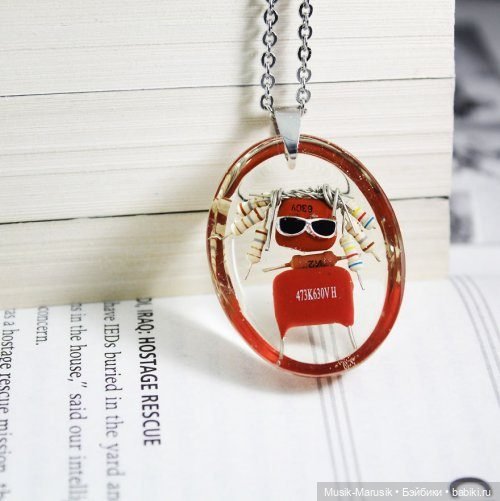 Симпатичные крошечные роботы из электронных деталей (фото 6)