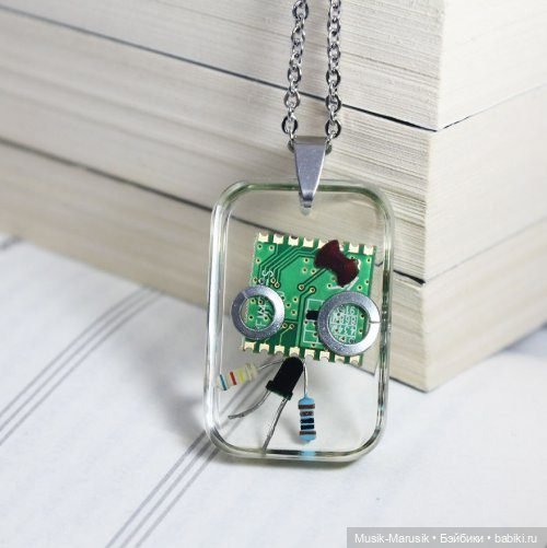 Симпатичные крошечные роботы из электронных деталей (фото 2)