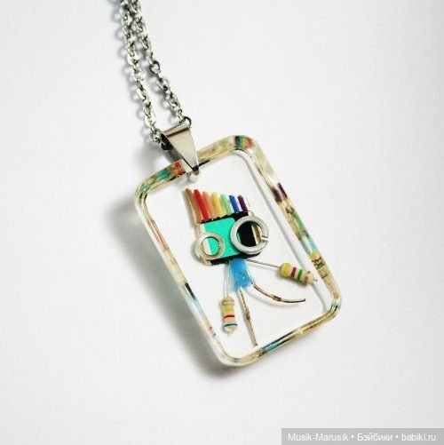 Симпатичные крошечные роботы из электронных деталей