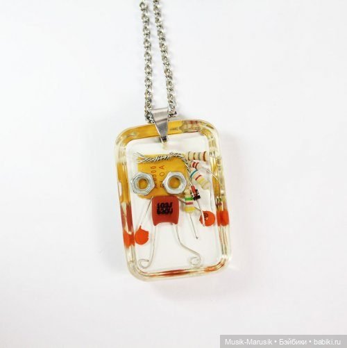 Симпатичные крошечные роботы из электронных деталей