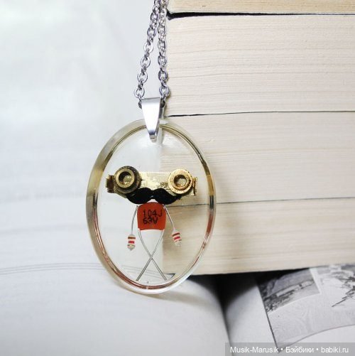 Симпатичные крошечные роботы из электронных деталей