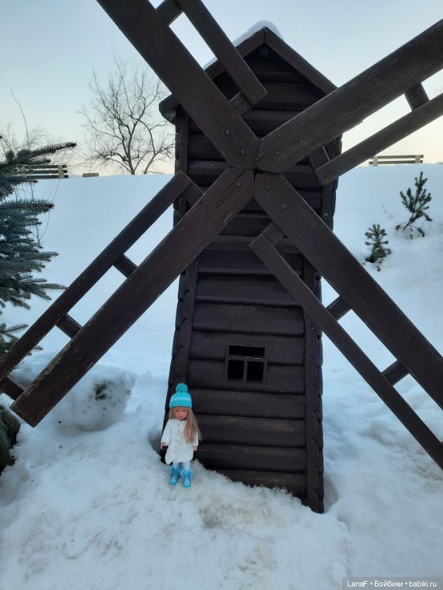 Милана, Милочка, Милашка-очаровашка!.. Vestida de Azul