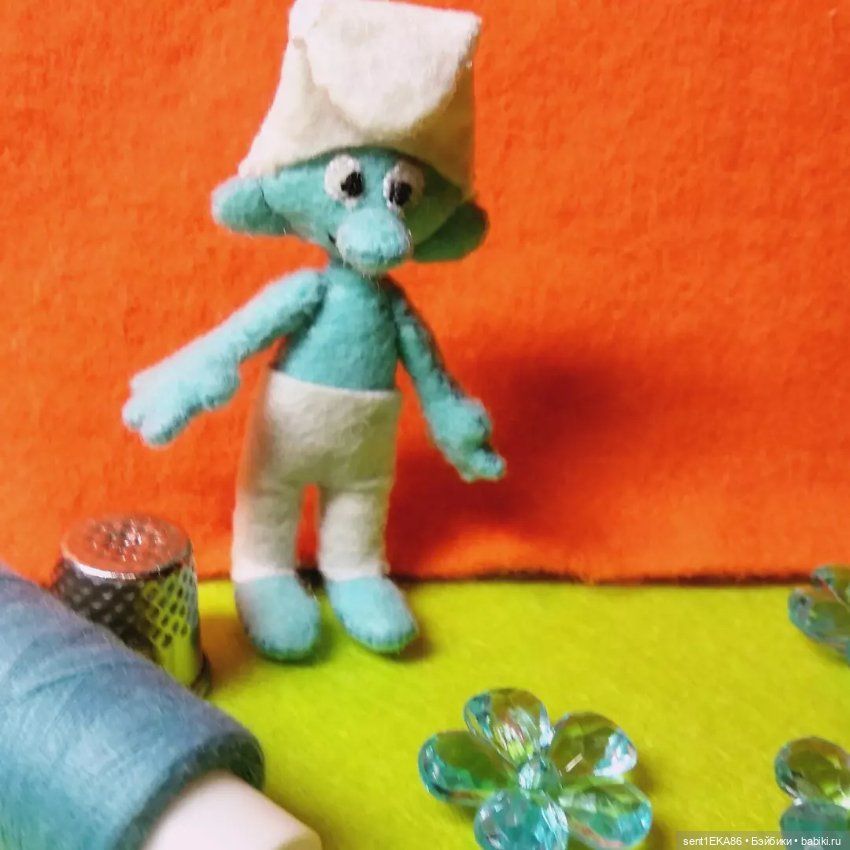 Сегодня вдохновение голубое в белых штанах (фото 6)