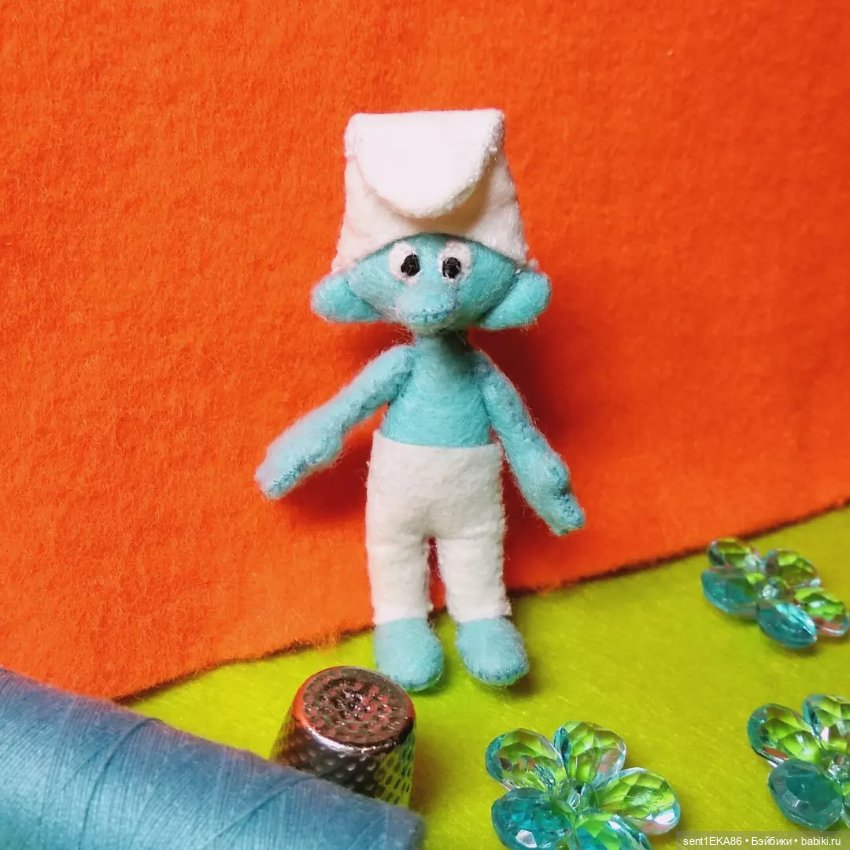 Сегодня вдохновение голубое в белых штанах (фото 7)