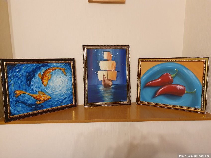 Художник мир свой красками рисует, С народом говорит через холсты, Что на душе — он то и повествует, В искусстве возводя свои мосты…