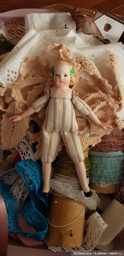 Небольшая фотосессия неожиданной куколки (фото 8)