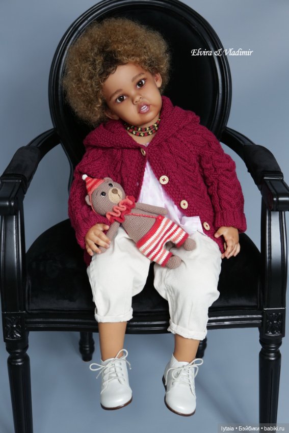 Крессида, скульптор Пинг Лау, рост 32 дюйма