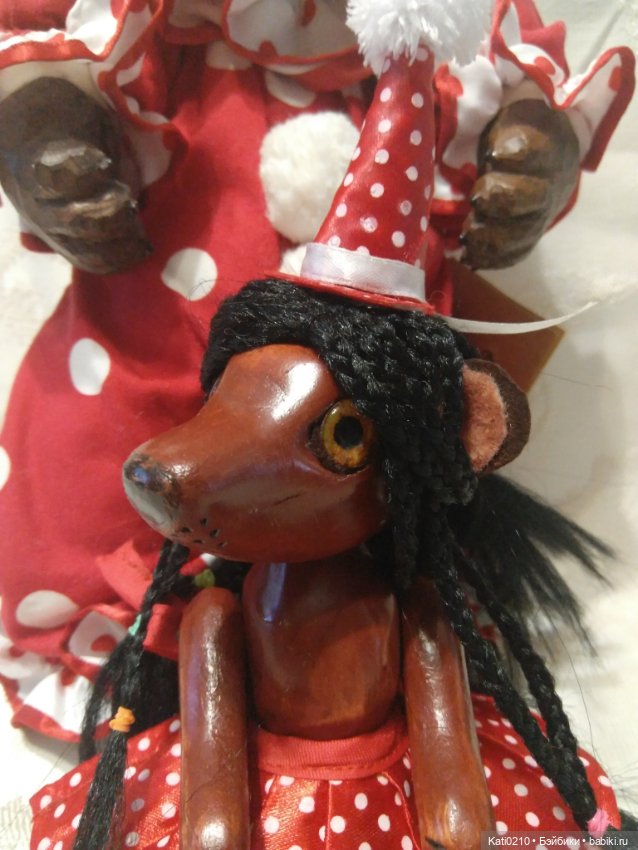 Деревянная клоунесса-медвежонок (фото 3)