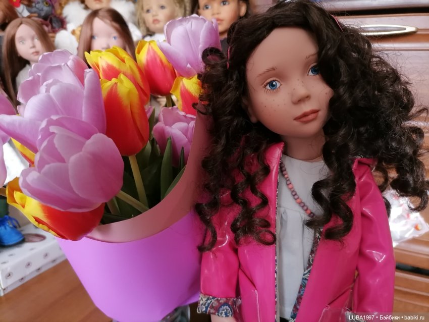 Пополнение, яркие краски Цвергнадзе