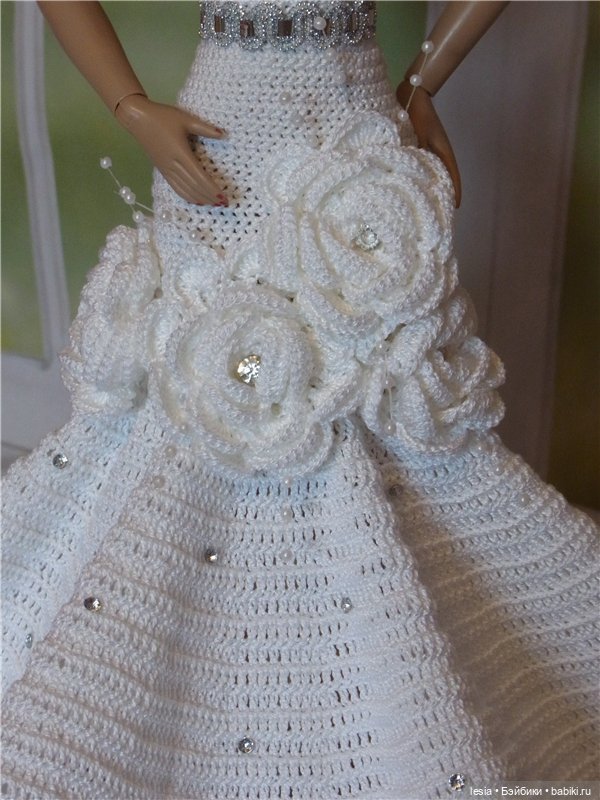 Вязаные наряды для кукол Тоннер