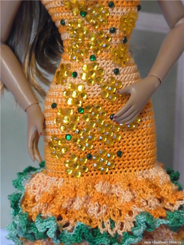 Вязаные наряды для кукол Тоннер