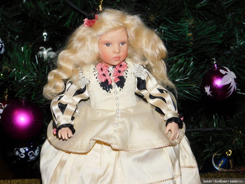 Киши у Рождественской Елки (фото 3)