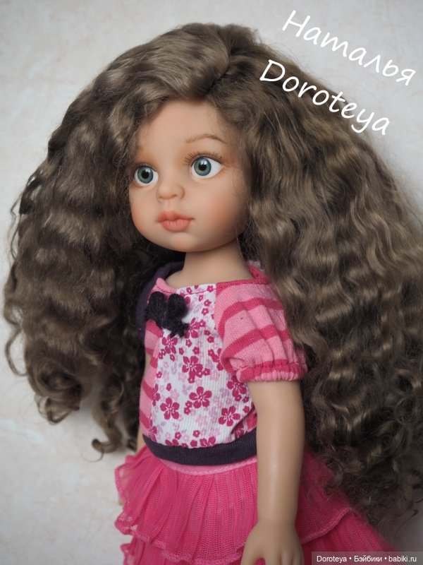 И снова я с куклами Paola Reina. Немного их преобразила