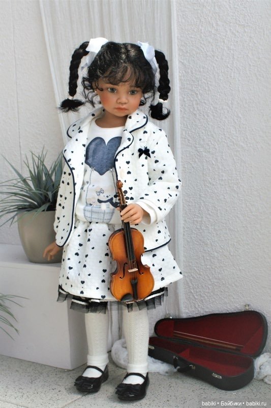 Новенькие красотки от Angela Sutter. 2018