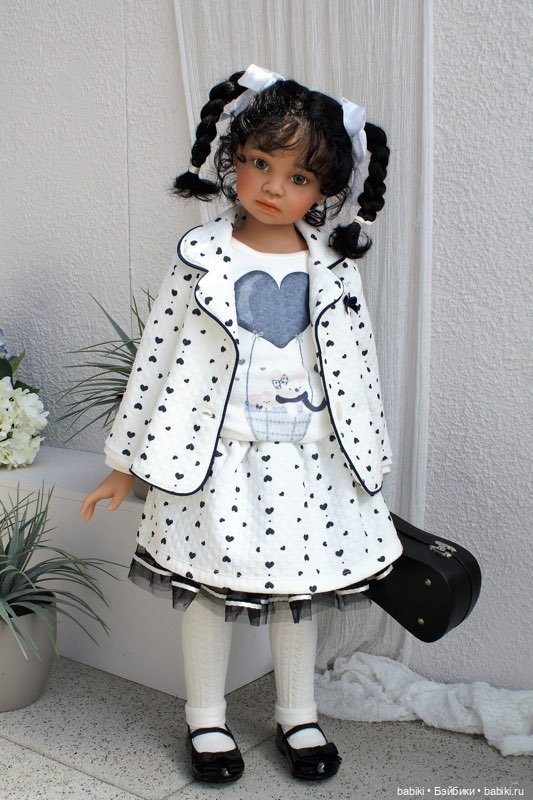 Новенькие красотки от Angela Sutter. 2018