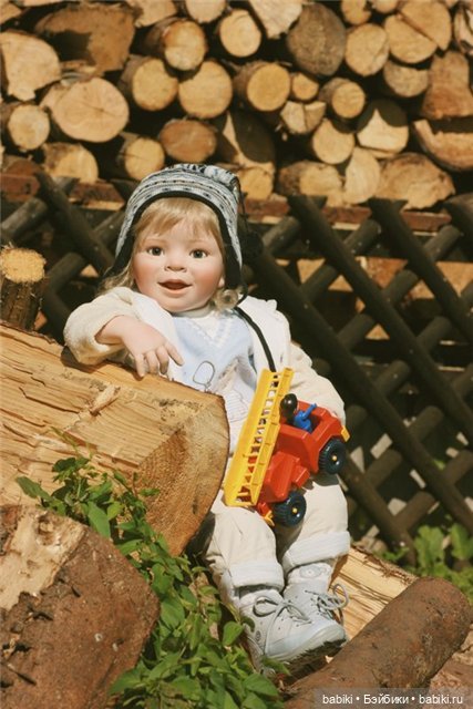 Розмари Мюллер и ее куклы-дети