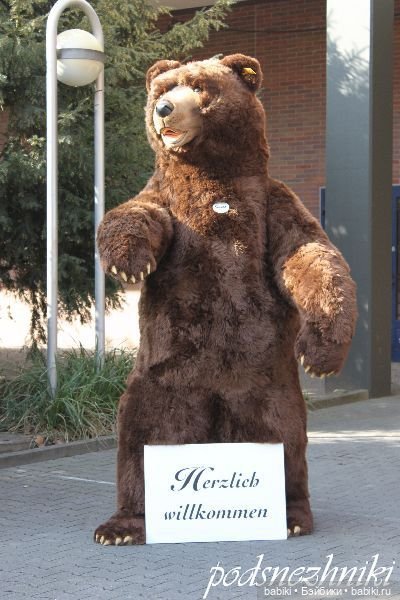 Выставка Teddybar Welt 2012 в Висбадене: "немножечко кукол среди медвежьего изобилия" или "все мы родом из детства" (фото 3)